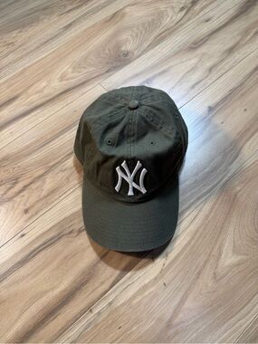 New York Yankees Olive Green Baseball Cap